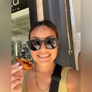 Meet your Posher, Amanda